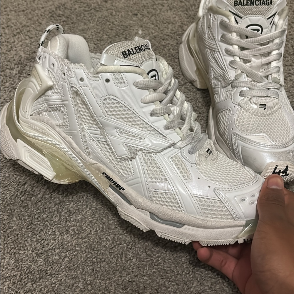 Balenciaga Runner ‘White’ - Picture 3 of 7